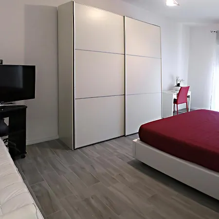 3 Art Bed & Breakfast